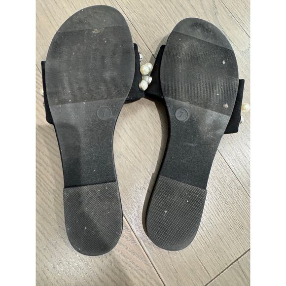 A New Day Size 7 Black Faux Pearl Embellished Flat Slip On Slide Sandals - Picture 3 of 6